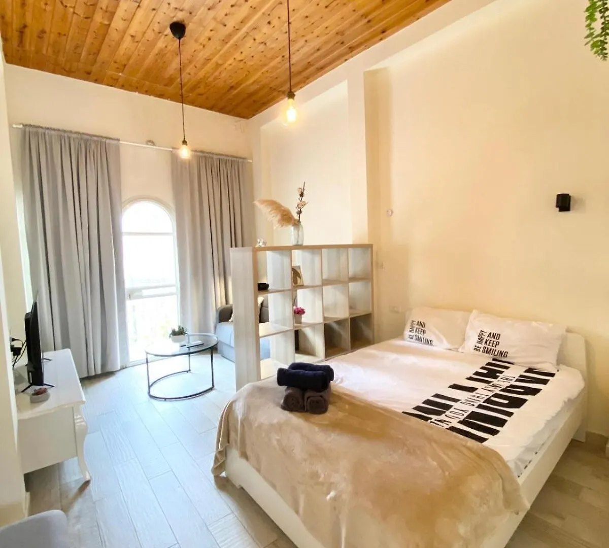 Apartment Cozy Suite Near The Parissquare Haifa Israel