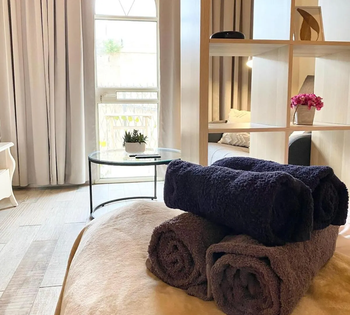 Cozy Suite Near The Parissquare Haifa Israel